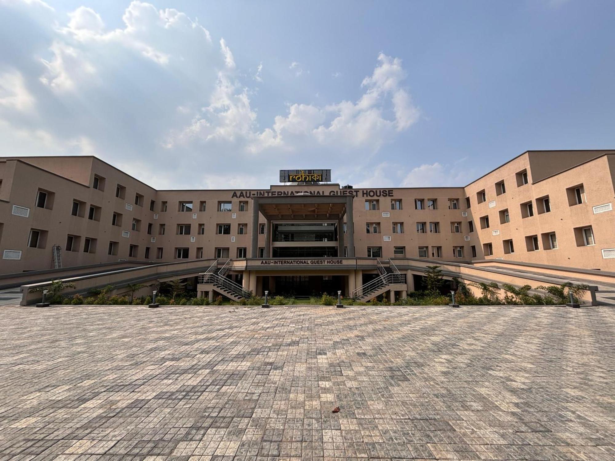 Hotel Rohika Aau-Igh Guwahati Exterior foto
